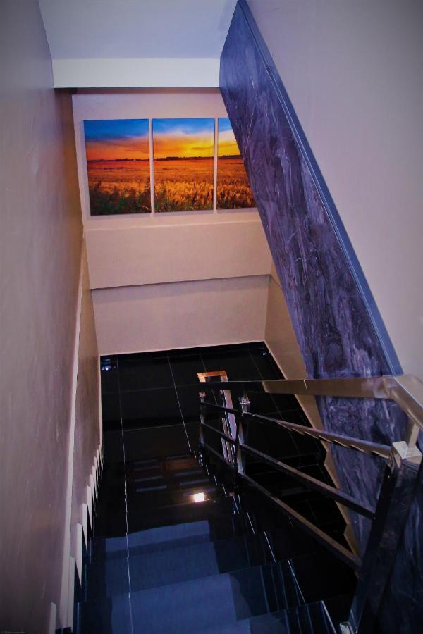 Padi Padi Hotel คันการ์ ภายนอก รูปภาพ